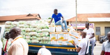 NAPO distributes 1200 bags of rice, 1,200 boxes of oil to every household in Manhyia South