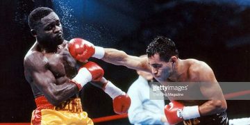 Today In Sports History: Azumah Nelson loses WBC Super Featherweight title to Jesse James Leija
