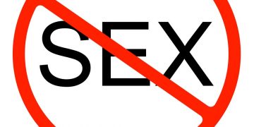 Video: Govt official caught having s3x with his secretary