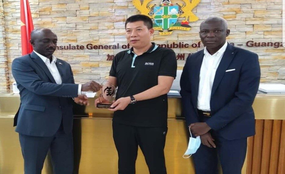 Akwaaba Oil Refinery Ltd donates to Ghana consulate in China