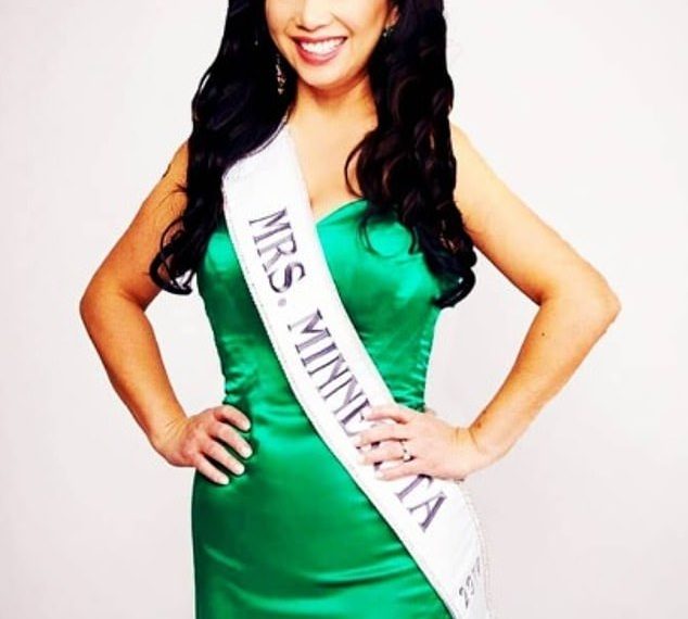 Wife of cop who killed George Floyd files for divorce