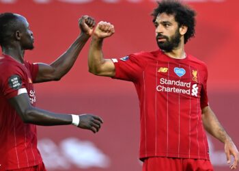 Liverpool thrash Palace to close in on title