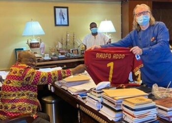 President Akufo-Addo receives a customized jersey from AS Roma
