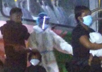 Photo: Sarkodie, back with a new baby