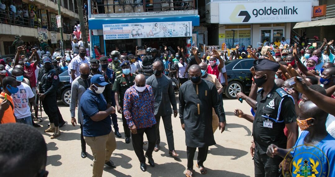 Photos: Prez Nana Addo tours registration centres in Accra