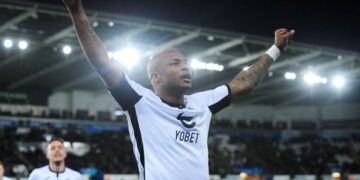 Dede Ayew guides Swansea City into Championship play-offs