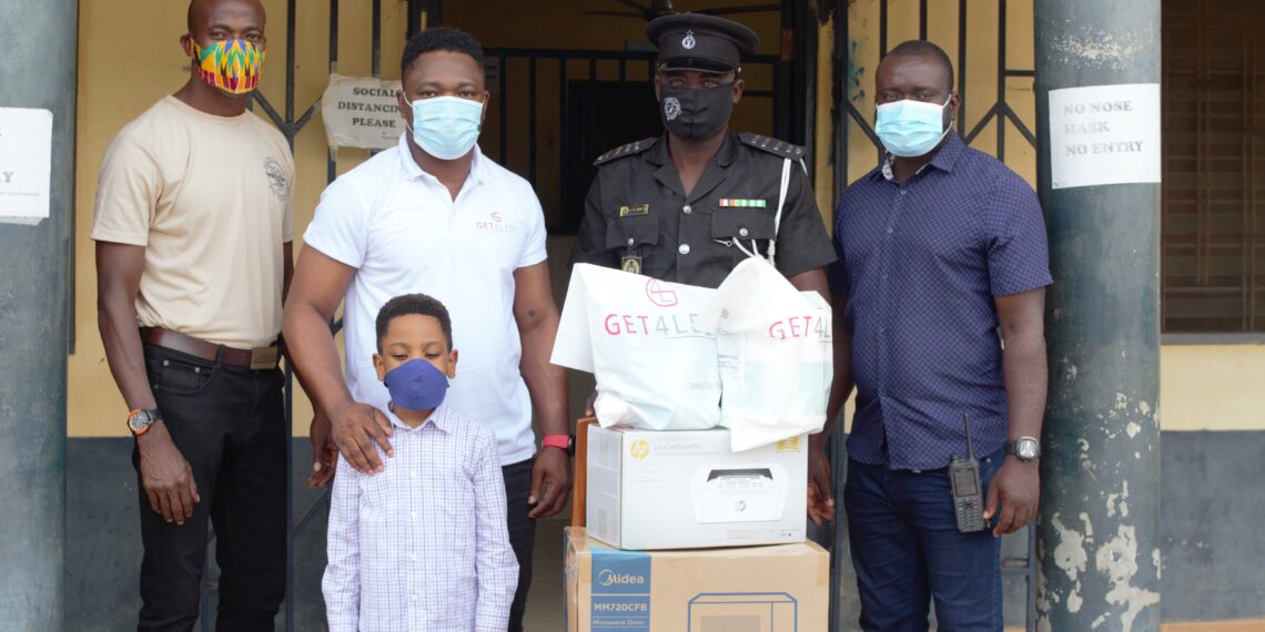 GET4LESS, E-commerce Manager Ransford Asamoah  support Gbawe Police station with PPEs and electronic gadgets