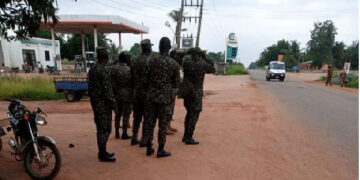 Why is there no military presence at the borders after voter registration? - Gov't questioned