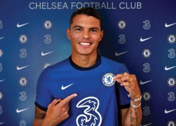 Thiago Silva joins Chelsea on a free transfer