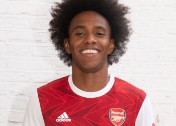 Arsenal complete Willian signing