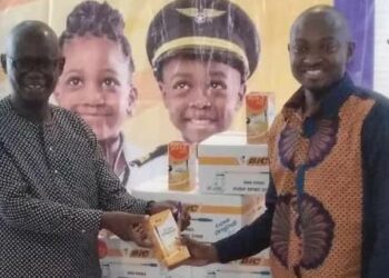 BIC supports GES with 100,000 pens for students in deprived schools