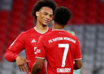 Bayern beat Schalke 8-0 on opening day