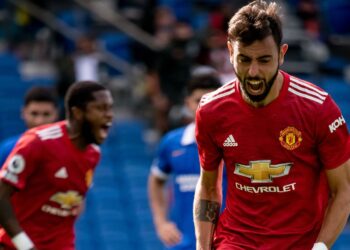 Man United snatch dramatic late win at Brighton