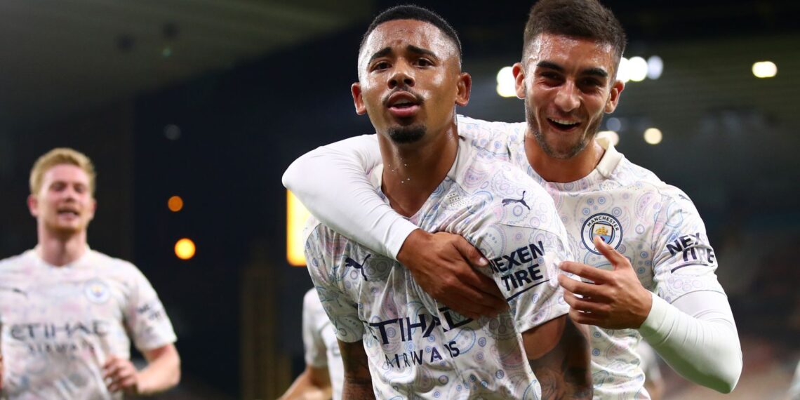 De Bruyne leads Man City to perfect start