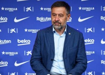 Barcelona president Bartomeu resigns