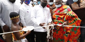 Vice President Commissions 1,000 tonne warehouse at Asaam