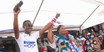 First Lady tours La Dadekotopon constituency
