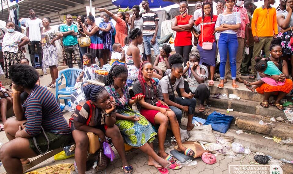 https://www.happyghana.com/we-dont-give-out-business-support-nadmo-to-circle-odawna-market-fire-victims/