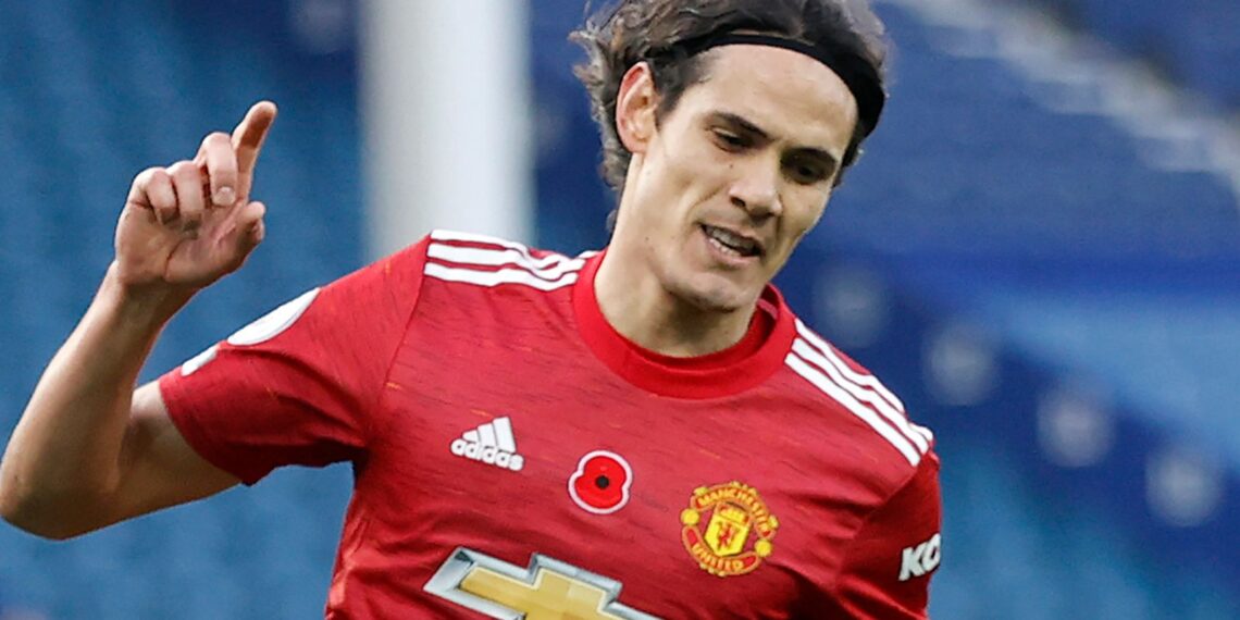 Fernandes double eases pressure on Solskjaer