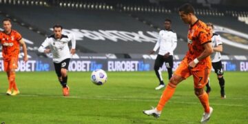 Ronaldo scores twice on return from COVID-19 as Juventus beat Spezia