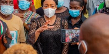 2020, what a year! - Says Zenator Rawlings as she visits victims of Circle-Odawna Market fire