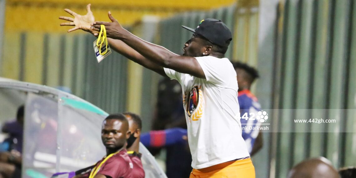 Asamoah Gyan injured, ruled out for two weeks