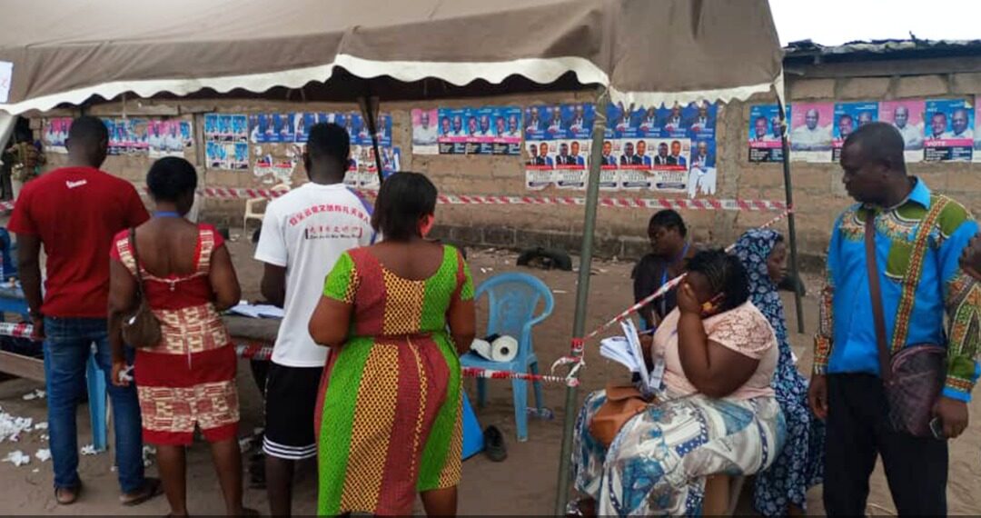 Election 2020: Woman dies after collapsing in voting queue