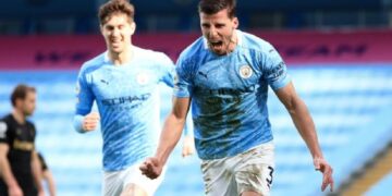 Man City extend winning run to 20 games with West Ham victory