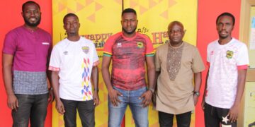 Happy 98.9FM rewards fans with replica jerseys ahead of Super Clash