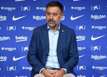 Ex-Barcelona president Bartomeu among those arrested in club raids