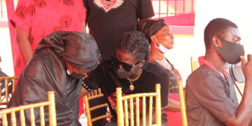 Bola Ray, Okyeame Kwame, Afia Schwarzenegger, others show love to DJ Advicer and family