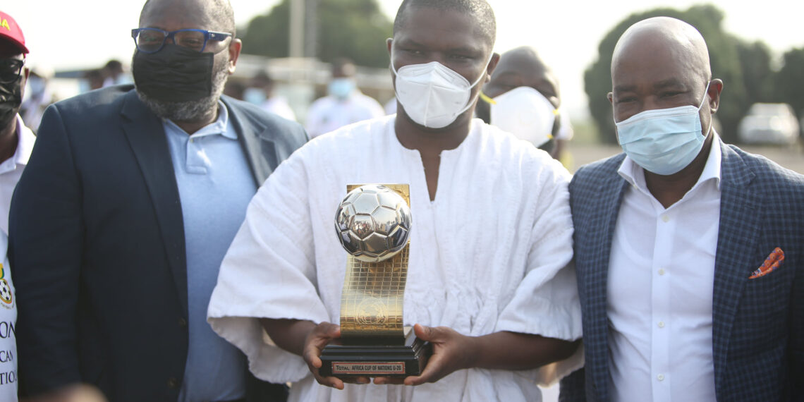 Sports Minister leads delegation to welcome Black Satellites
