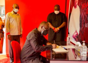 Photos: CEO of Global Media Alliance signs book of condolence for the Late DJ Advicer