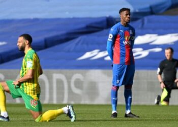 Crystal Palace’s Zaha becomes first Premier League player not to kneel before a game