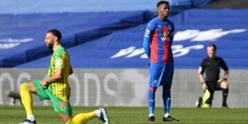 Crystal Palace’s Zaha becomes first Premier League player not to kneel before a game
