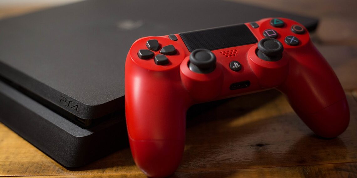Two old men faces court for stealing PS4