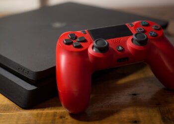 Two old men faces court for stealing PS4
