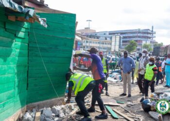 AMA demolishes illegal structures, containers at Rawlings Park
