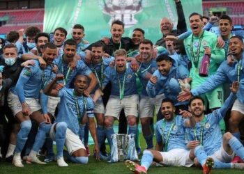 Man City beat Spurs to lift Carabao Cup