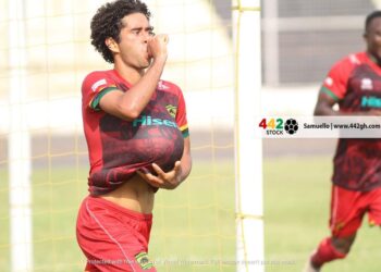 GPLonHappyFM: Asante Kotoko thump Bechem United 4-0