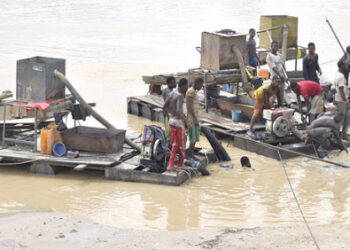 https://www.happyghana.com/we-need-speedboats-to-fight-galamsey-assin-north-dce-cries-out/