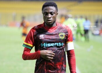 Emmanuel Gyamfi signs new Asante Kotoko contract set to earn Ghc 67,500