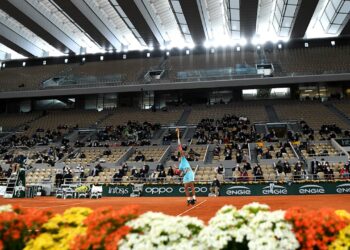 French Open spectator capacity capped at 35 percent due to COVID-19