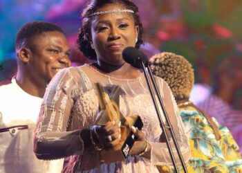 VGMA 20121: Diana Hamilton sets record