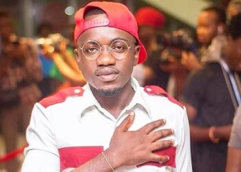 My family regarded me as a disgrace when I started comedy - Ajeezay