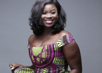 eTV Ghana’s Mercy Bee wins Best TV Personality award