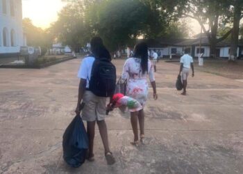 Achimota students jubilate upon seeing Rasta student on campus