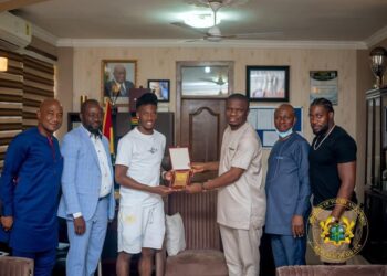 Sports Minister Mustapha Ussif offers support to Chelsea star Hudson-Odoi