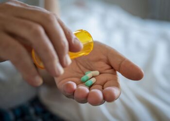You’re lazy if you manage pain with painkillers – Doctor