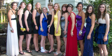 Florida: 16 girls found pregnant after teenager ejaculates in pool